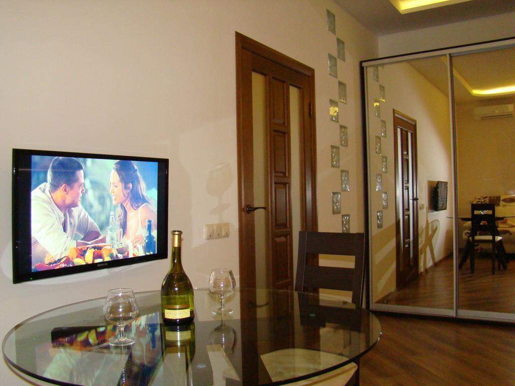 Pleasure Apartment Near Center Of Odessa Dış mekan fotoğraf